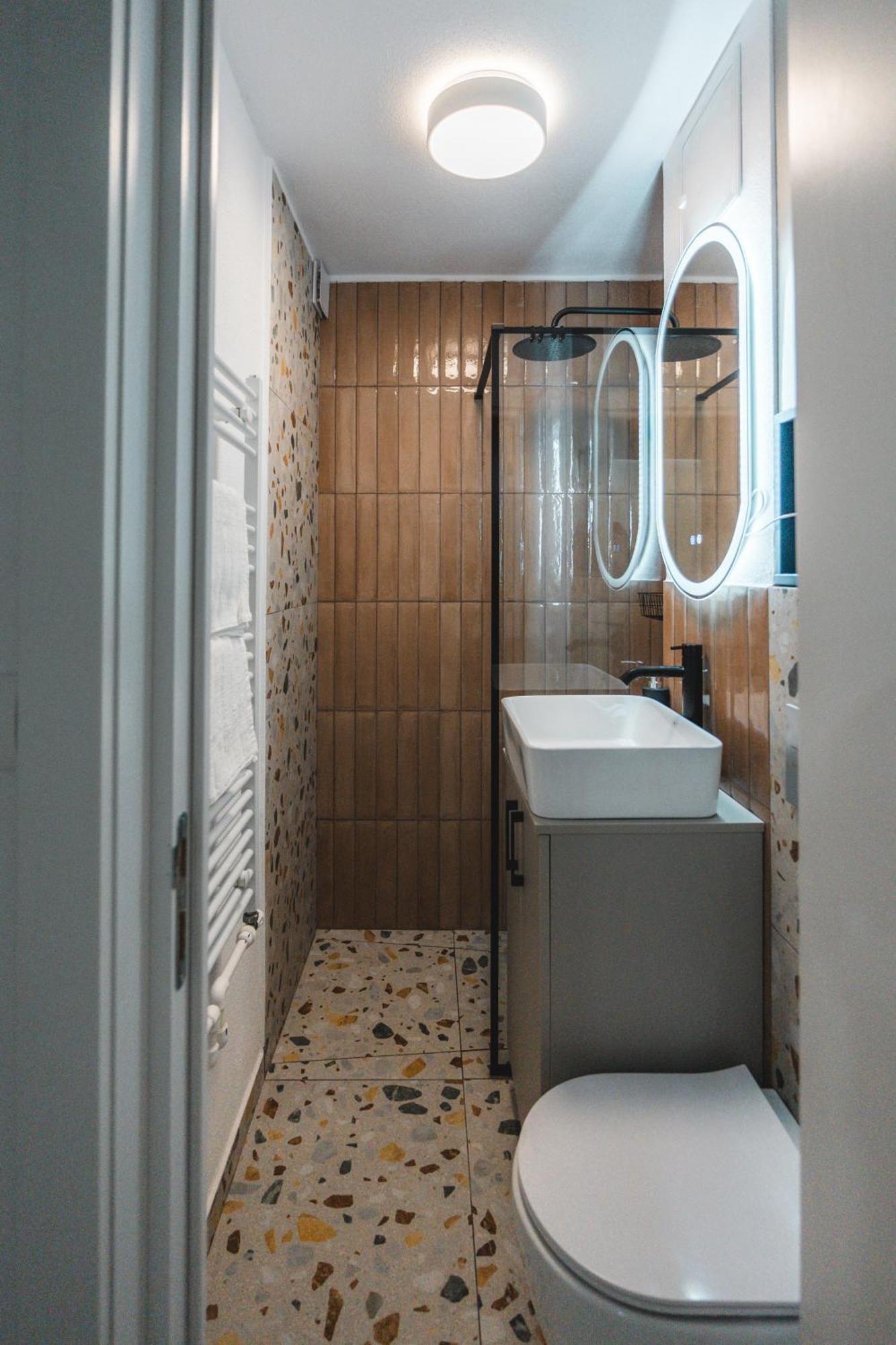 Apartament Iulia Si Alex Curtea de Argeş Exterior foto